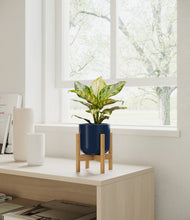 Charger l'image dans la galerie, Twilight Blue stand:light