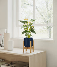 Load image into Gallery viewer, Twilight Blue stand:bamboo