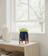 Load image into Gallery viewer, Twilight Blue stand:walnut