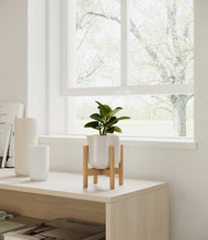 Load image into Gallery viewer, Snowdrift White stand:bamboo