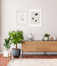 Load image into Gallery viewer, Earthy stand:one_stand