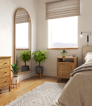 Load image into Gallery viewer, Earthy stand:two_stands