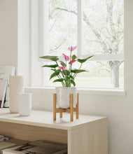 Lade das Bild in den Galerie-Viewer, Hammered Ivory stand:bamboo
