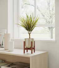 Charger l'image dans la galerie, Sage Green stand:dark
