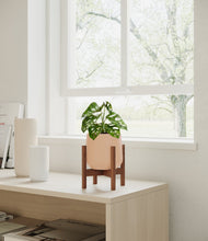 Lade das Bild in den Galerie-Viewer, Gentle Pink stand:walnut
