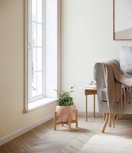 Load image into Gallery viewer, Calm Rose stand:bamboo
